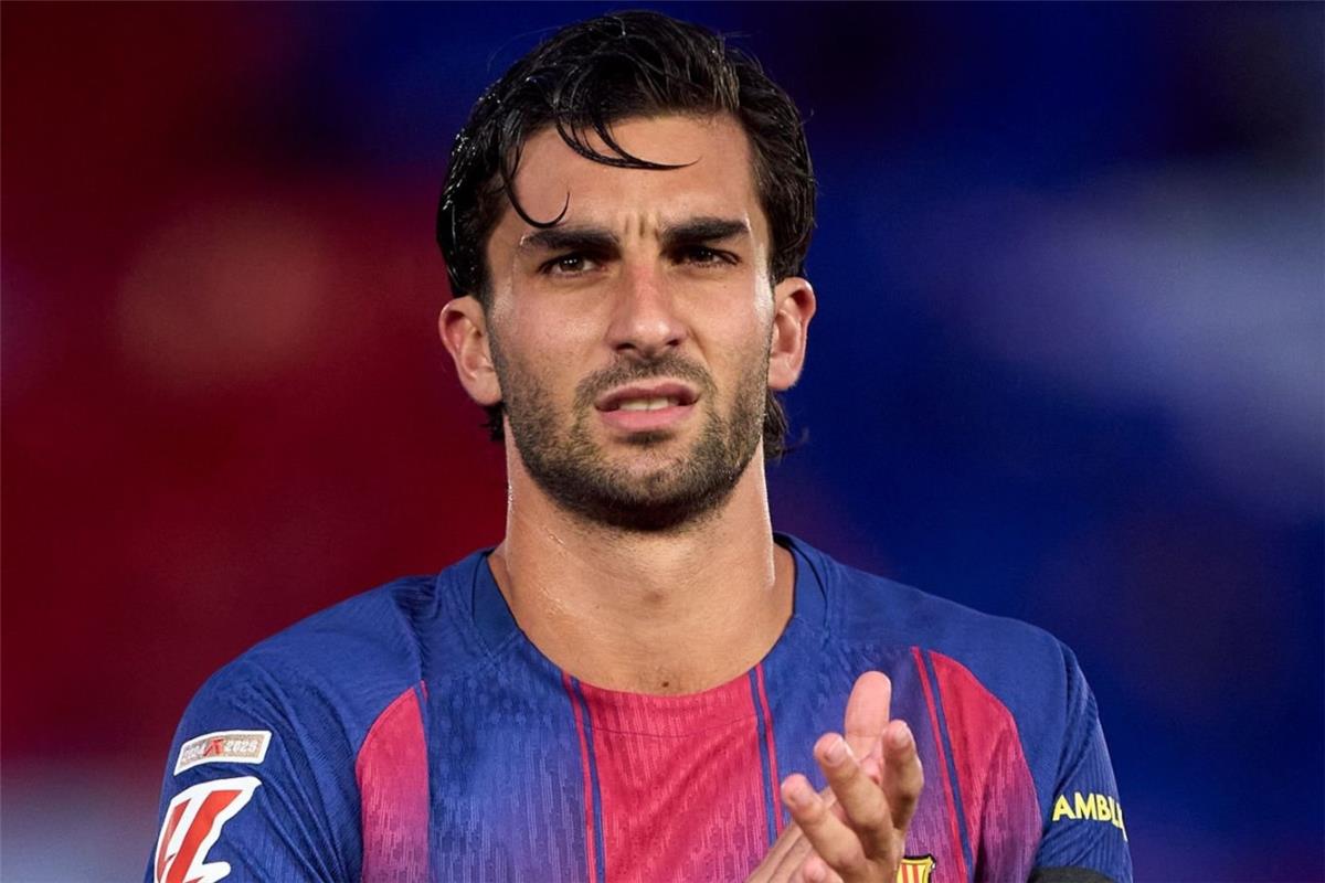 برشلونة يحسم مصير فيران توريس