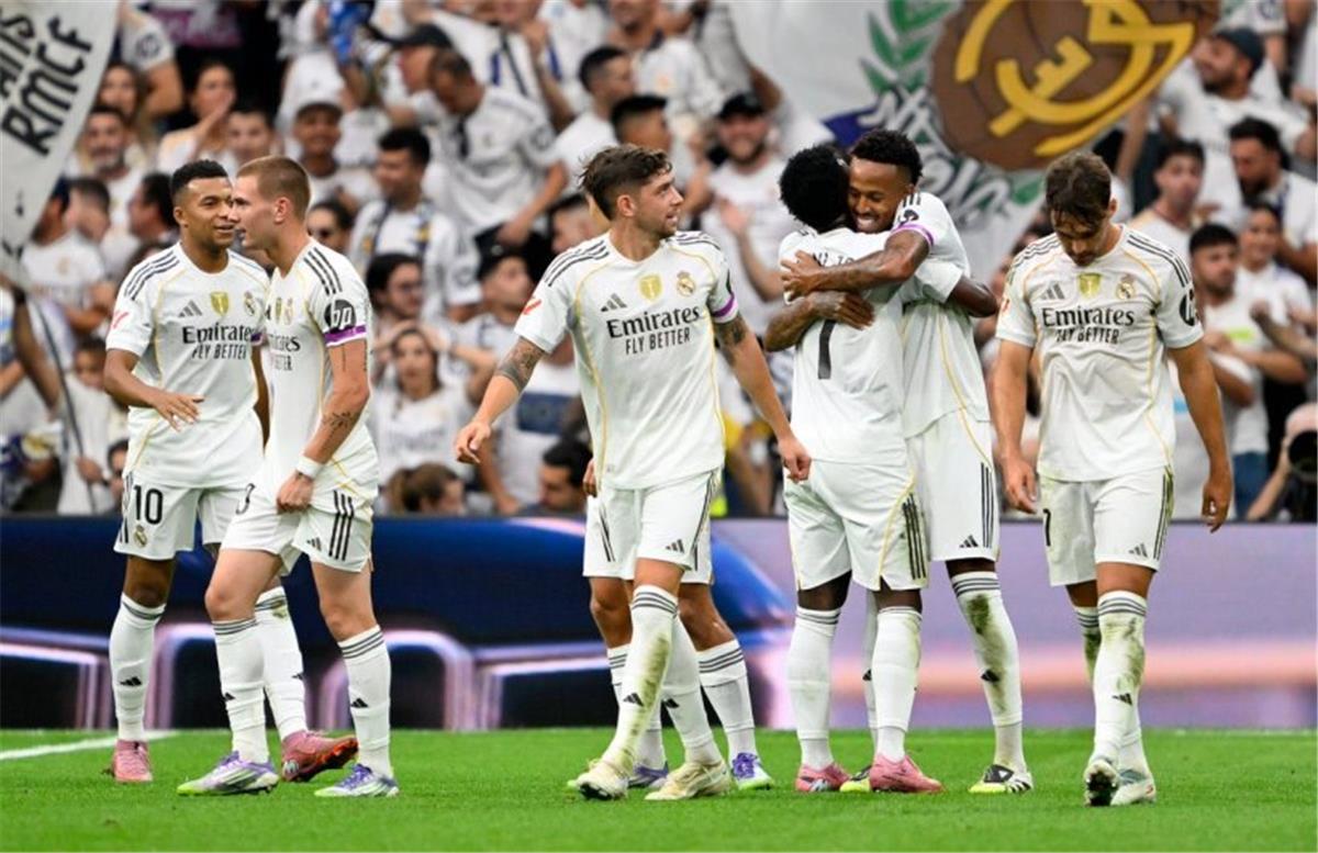 لأسباب شخصية .. ريال مدريد يفتقد خدمات نجمه أمام أتلتيك بلباو 