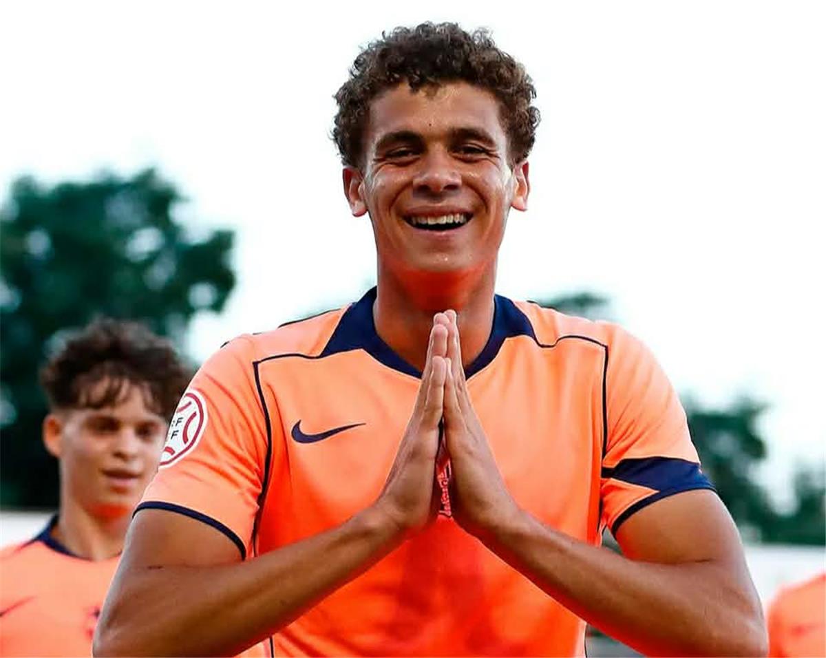 سيكون مصدر إزعاج كبير في كأس العالم.. ردود أفعال جماهير برشلونة على تألق حمزة عبد الكريم أمام لاس بالماس