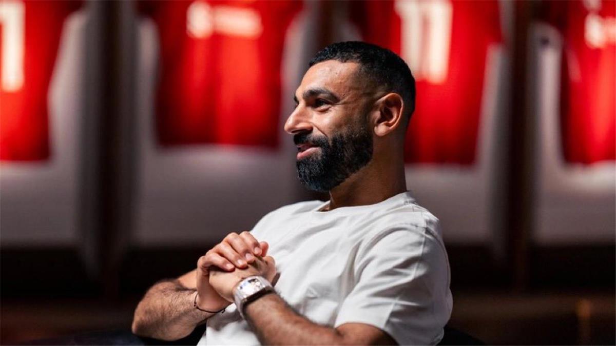 سوتون ينتقد محمد صلاح: اختار توقيت خاطئ.. وحاول النيل من سلوت