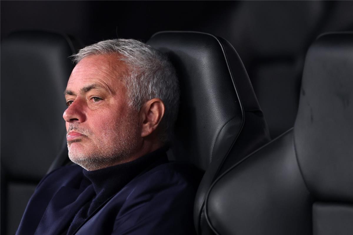 جوزيه مورينيو يقنع هدف برشلونة بالإنضمام إلى ريال مدريد