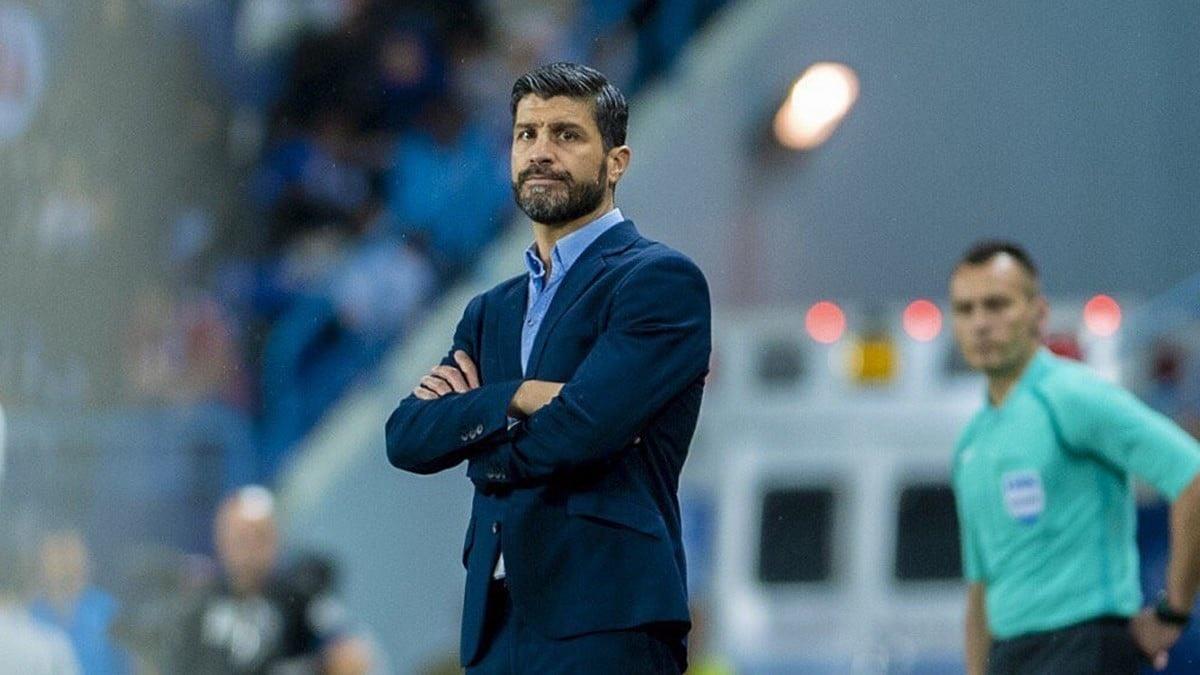 وكيل بيدرو إيمانويل يوضح لـ بطولات موقفه من تدريب الأهلي في الموسم المقبل