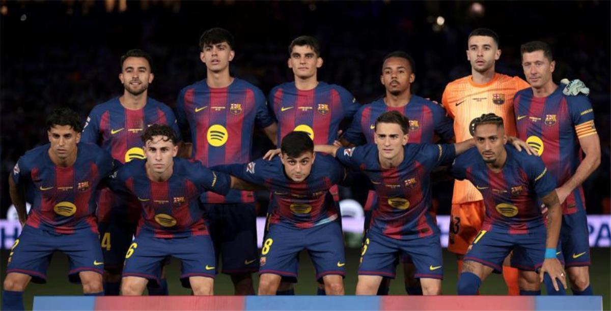 برشلونة يتمسك بحسم صفقة صيفية مميزة ويستعد لتقديم عرضٍ ثانٍ