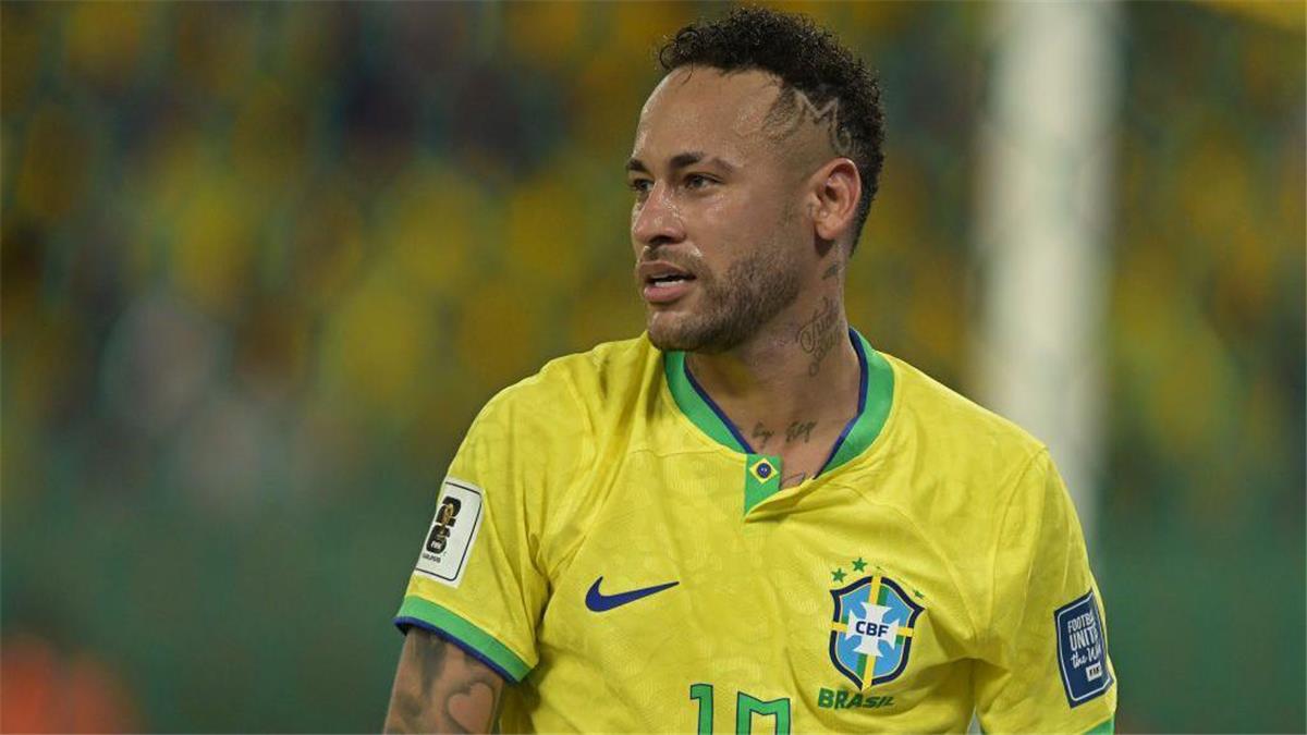 أنشيلوتي يوضح موقف نيمار من المشاركة مع البرازيل في كأس العالم