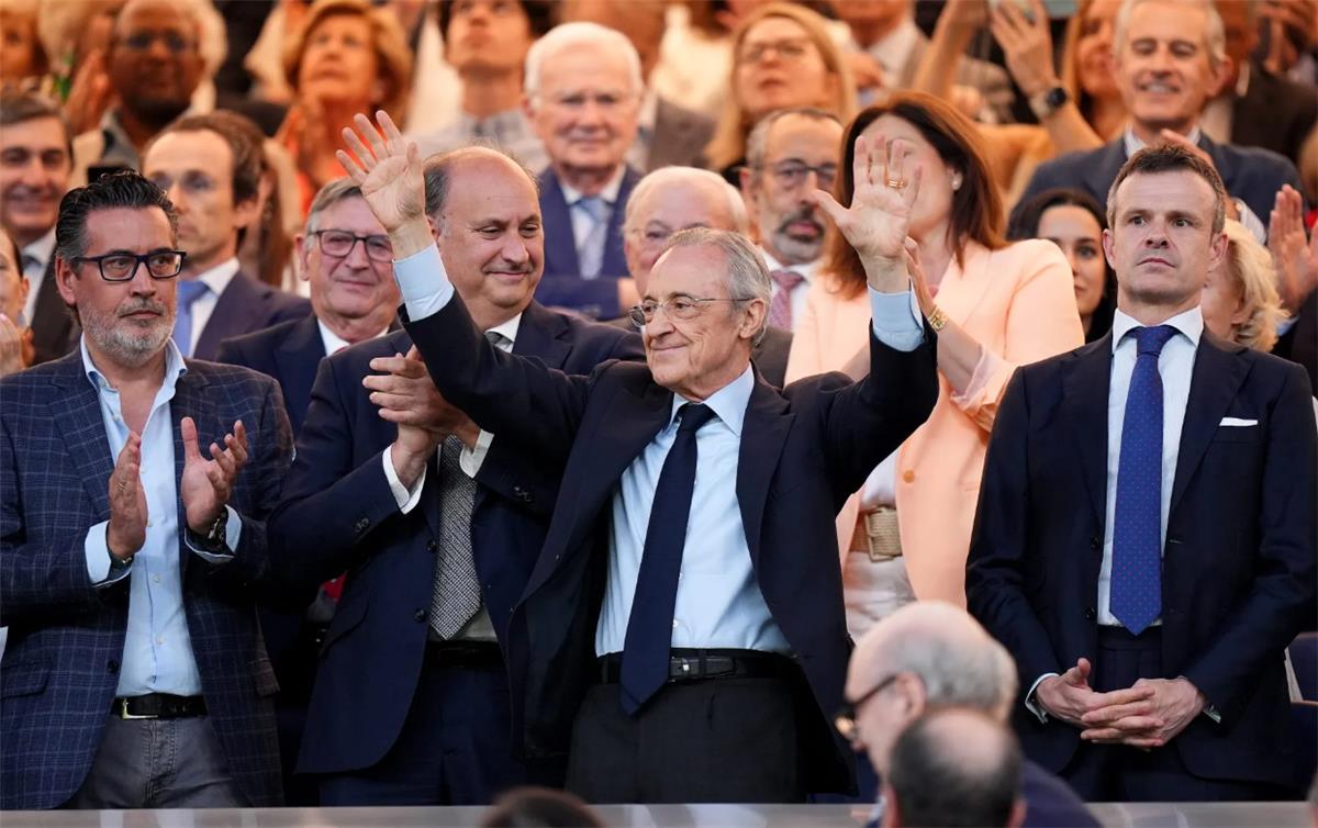 بيريز: الإعلان عن أولى صفقات ريال مدريد غدًا.. وسأكشف عن مدربنا الجديد قريبًا