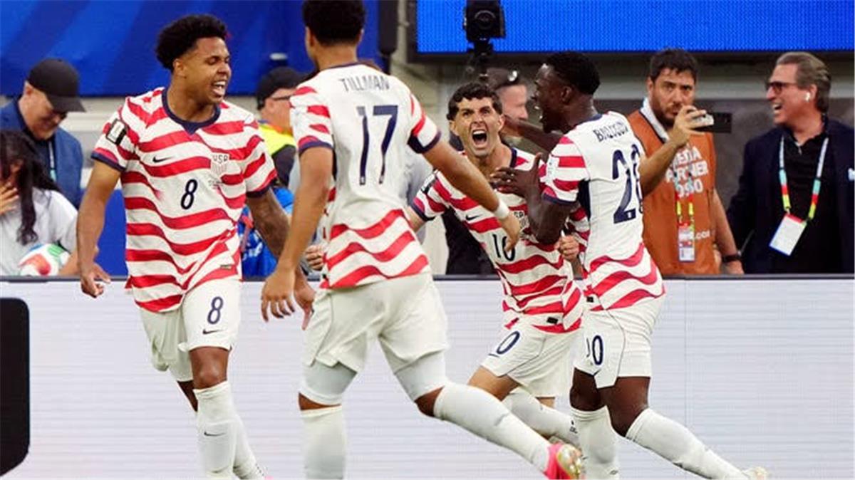 أسطورة آرسنال يتوقع مصير أمريكا في كأس العالم.. وإبراهيموفيتش يتفق