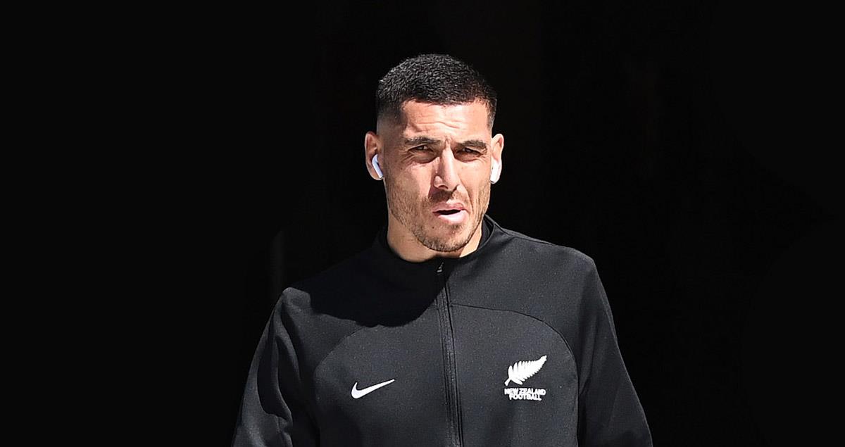 لاعب نيوزيلندا عن إيقاف صلاح ومرموش: نحتاج لتضييق المساحات كما لعبنا ضد إنجلترا