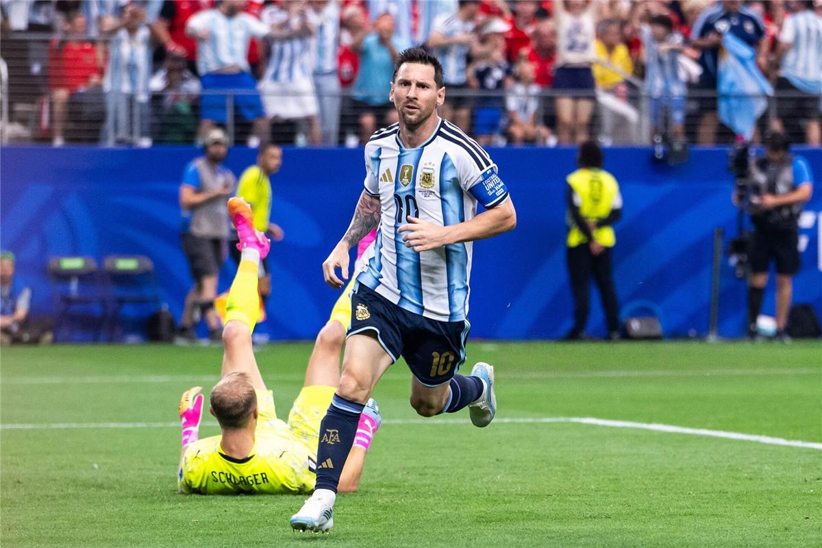 رقمان متناقضان لـ ميسي في مباراة الأرجنتين والنمسا بـ كأس العالم 