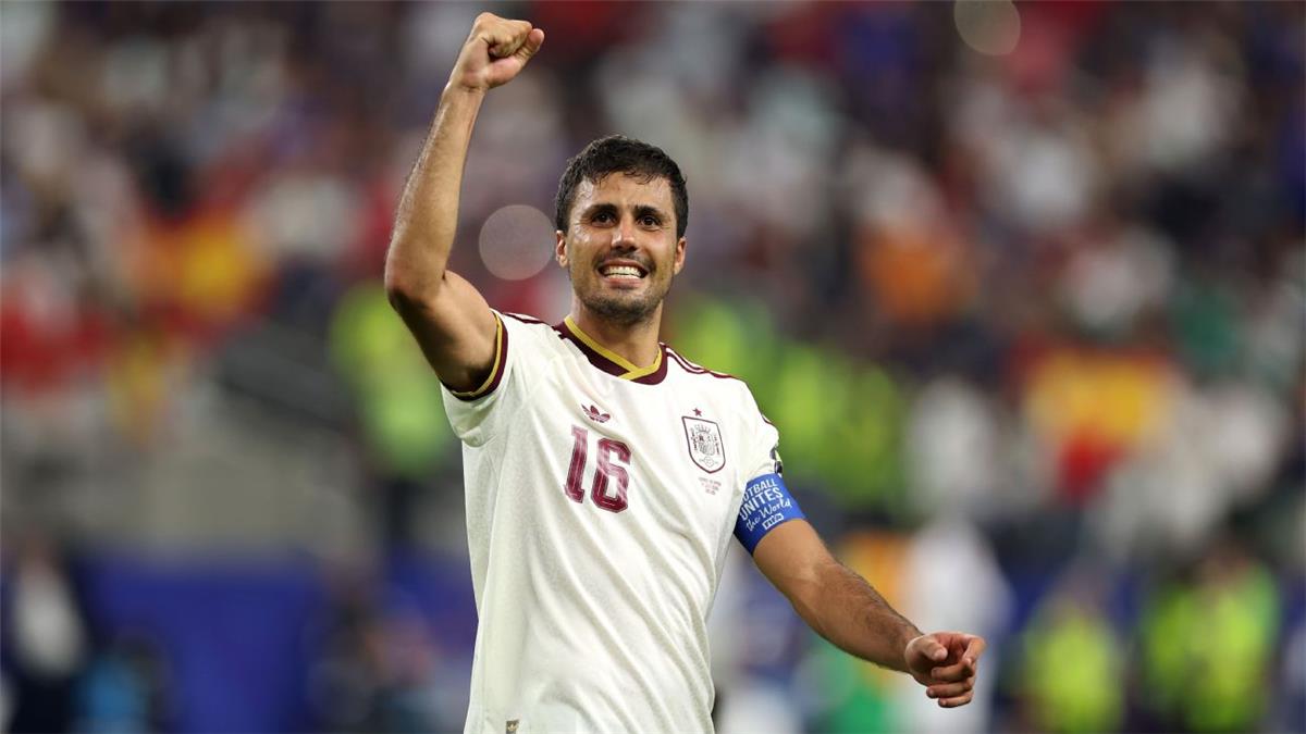 سبورت: برشلونة يتخذ خطوة جديدة في سعيه لضم رودري