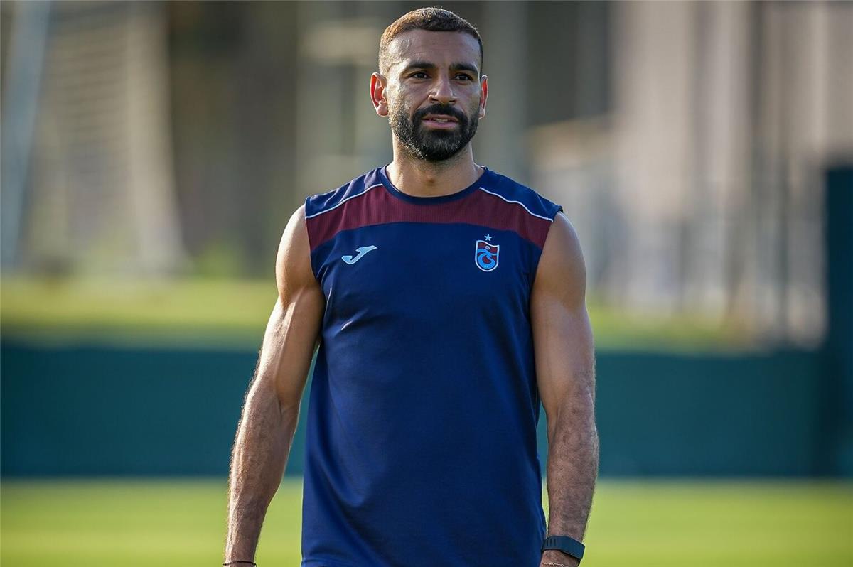 مواجهة خاصة لـ محمد صلاح في مباراة طرابزون سبور وفرينكفاروس بملحق الدوري الأوروبي
