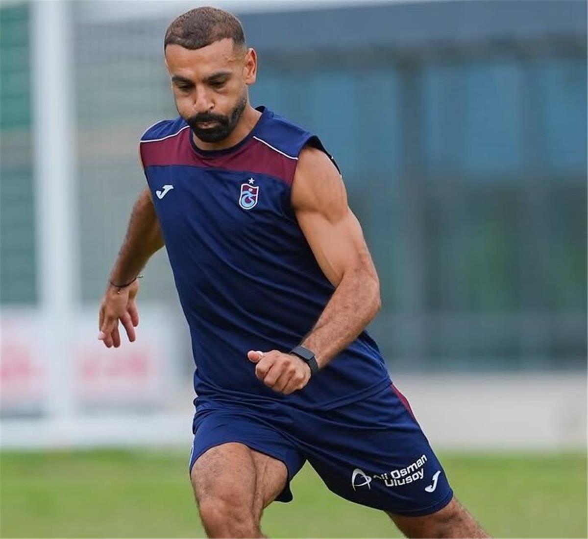 فيديو | فنان تركي: عدد متابعي محمد صلاح يعادلون سكان تركيا.. وشكرًا رئيس طرابزون سبور