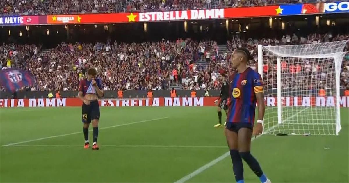 فيديو | رافينيا يسجل هدف برشلونة الثاني أمام الأهلي 