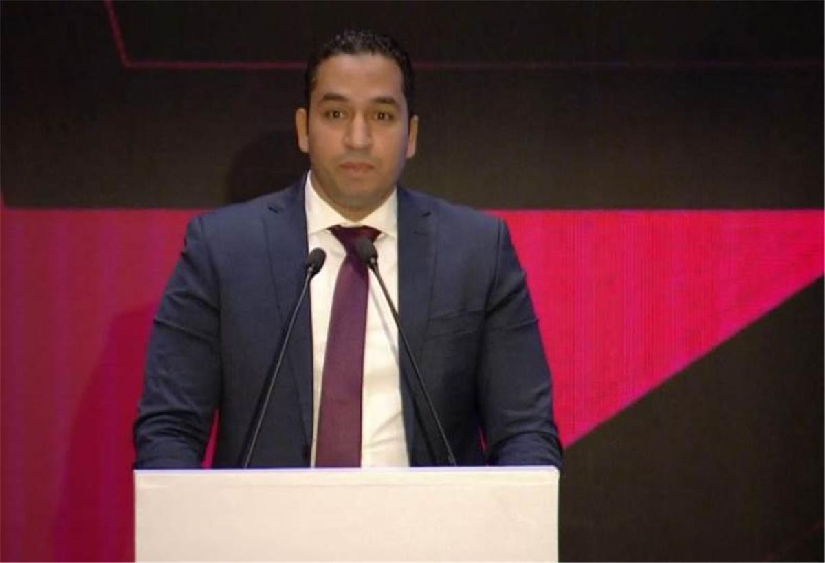 طه عزت يكشف عن لوائح الموسم الجديد.. ويرد على أنباء تشجيعه الزمالك