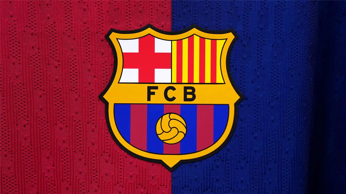 برشلونة يصدر بيانًا رسميًا بشأن رحيل لاعبه
