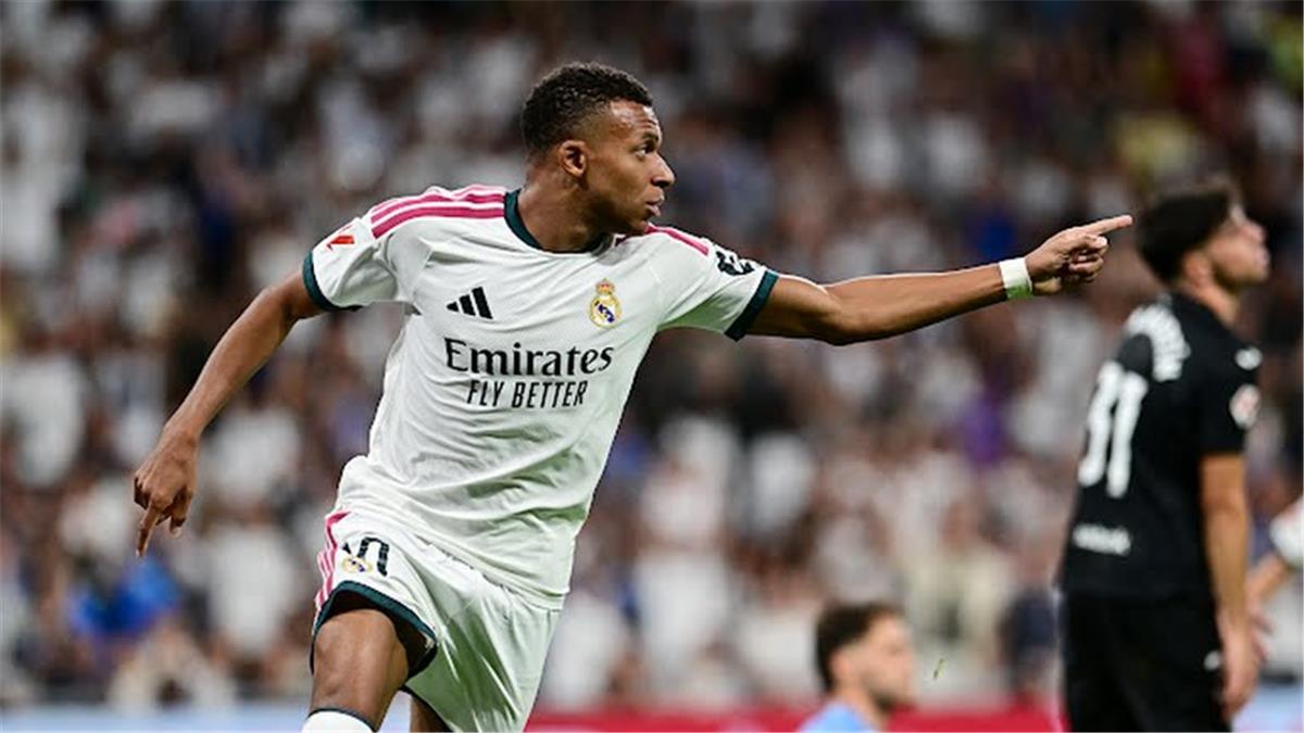 فيديو | الهاتريك .. مبابي يسجل هدف ريال مدريد الثالث أمام ريال سوسيداد