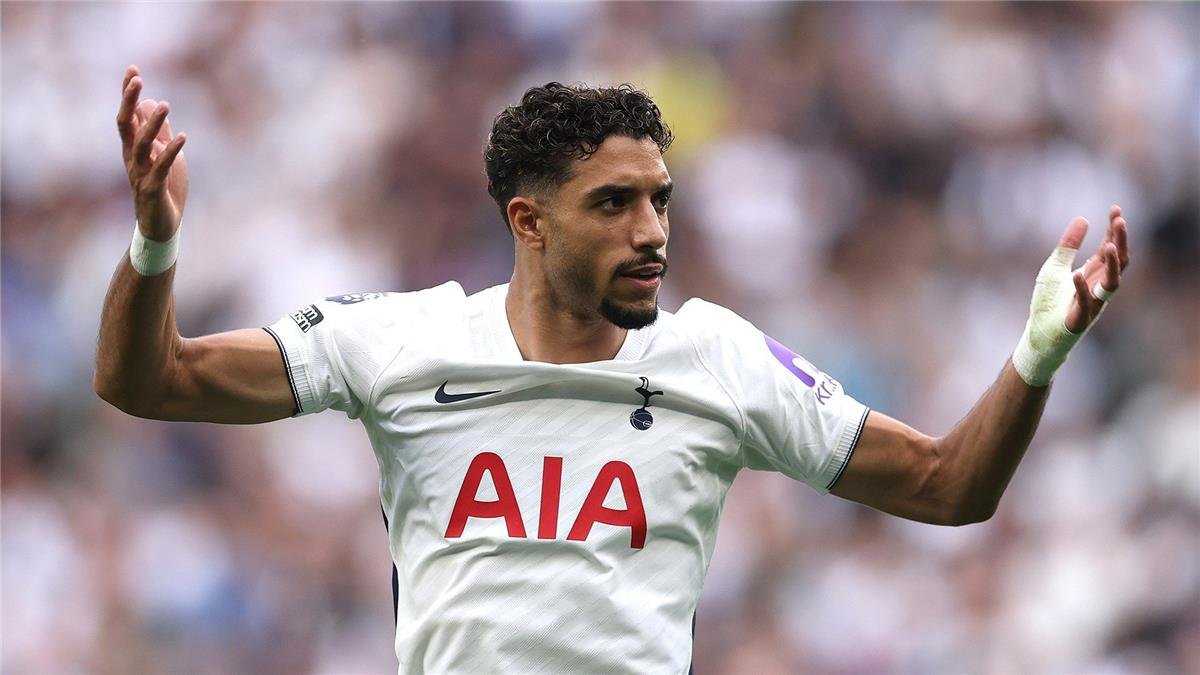 فيديو | حساب البريميرليج يستعرض مهارات عمر مرموش قبل لقاء توتنهام وأستون فيلا