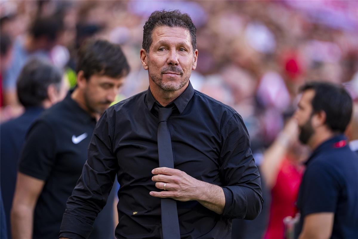 سيميوني بعد فوز أتلتيكو على ريال مدريد: اسم مورينيو لن يجعل كل شيء مباحًا له