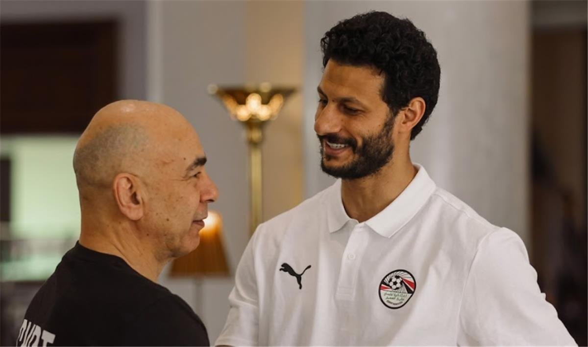 شوبير يكشف الحقيقة الكاملة وراء استبعاد الشناوي من قائمة منتخب مصر