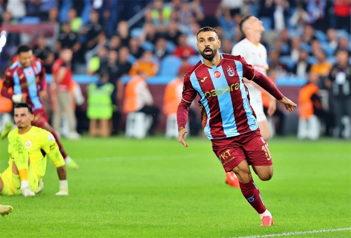 هنري: محمد صلاح لم يكن مشكلة ليفربول أبدًا.. ولابد من احترام إنجازاته