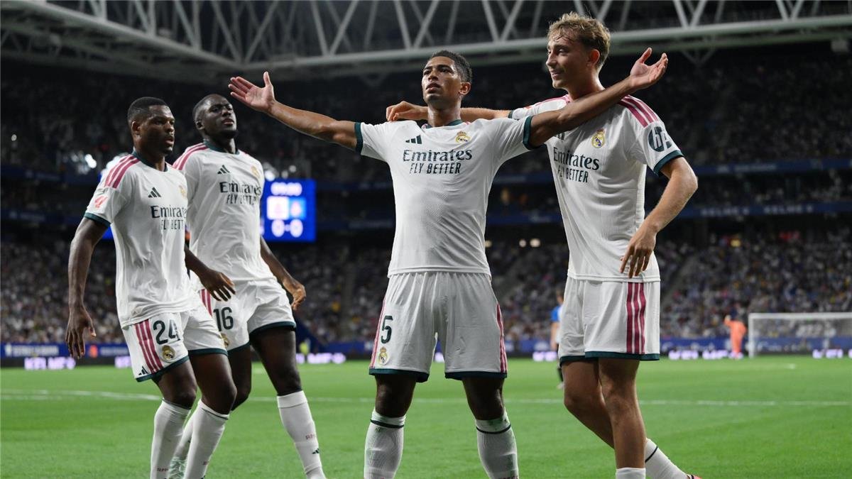 لاعب ريال مدريد يكشف مركزه المفضل.. ويوضح: تألمت كثيرًا بسبب كأس العالم