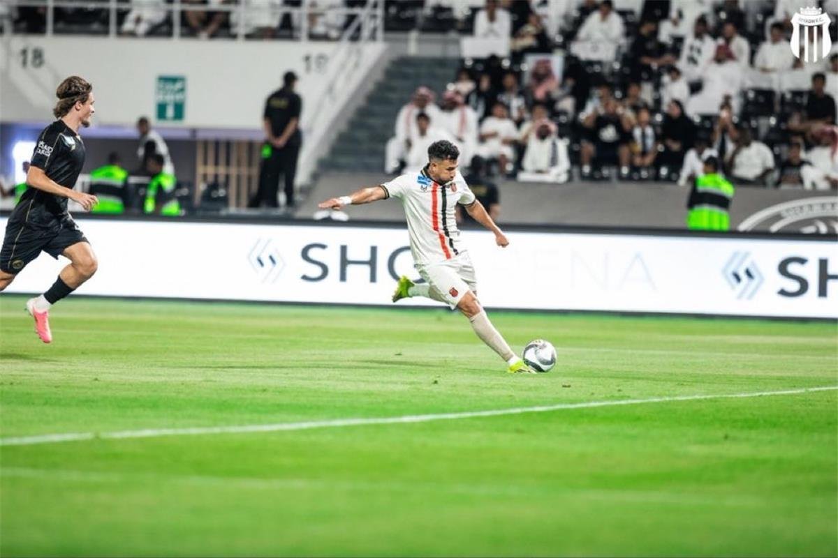 موقف تريزيجيه من مباراة الرياض والفيحاء في الدوري السعودي