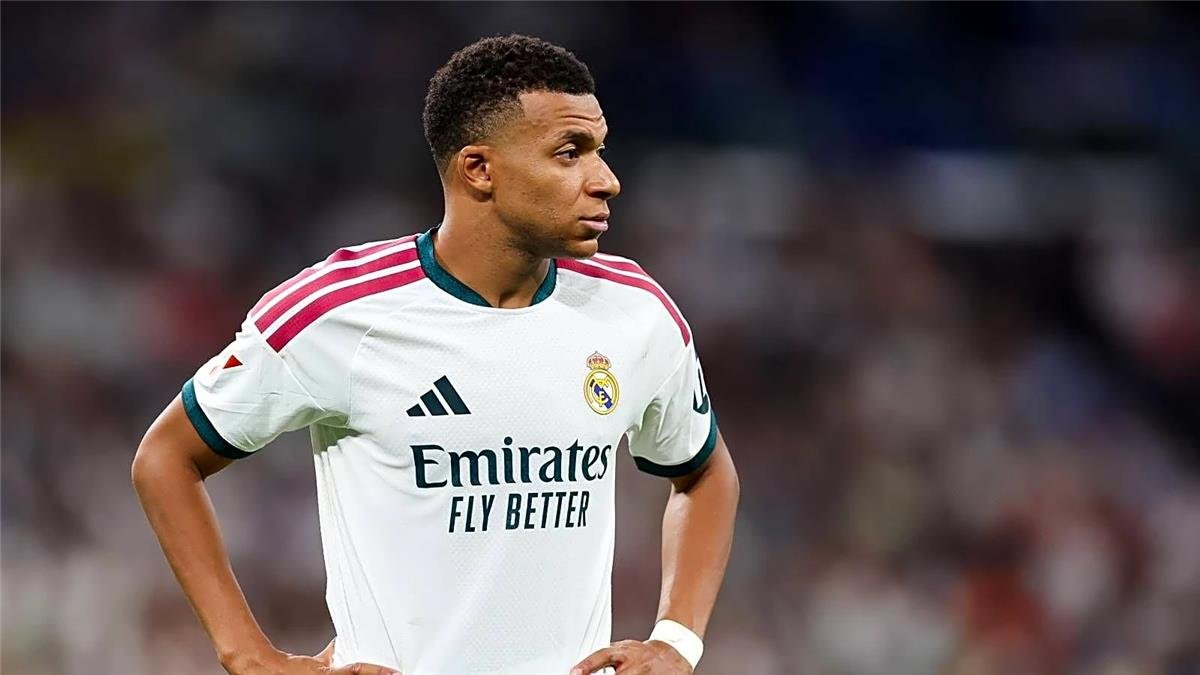 تعويض ضخم وإيقاف.. مبابي في حالة تهديد بسبب ريال مدريد