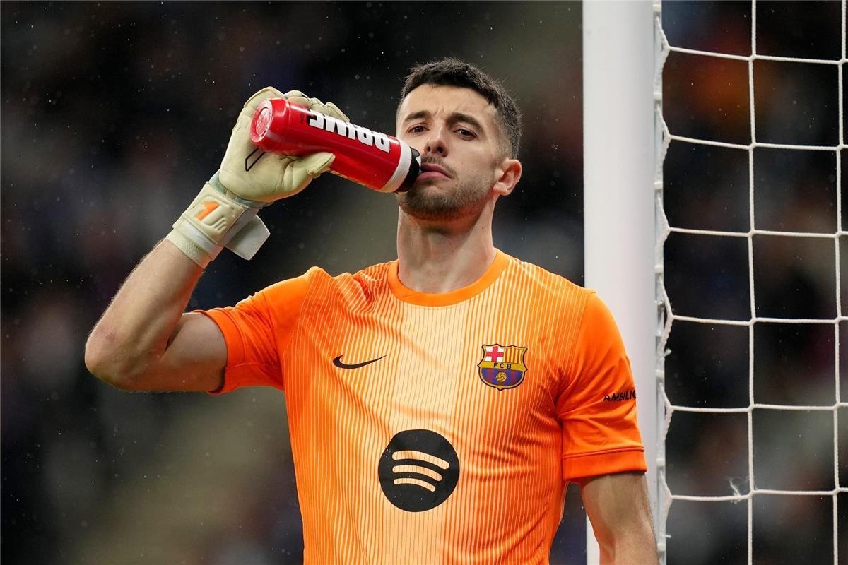 رسميًا | برشلونة يعلن موقف خوان جارسيا من المشاركة أمام خيتافي