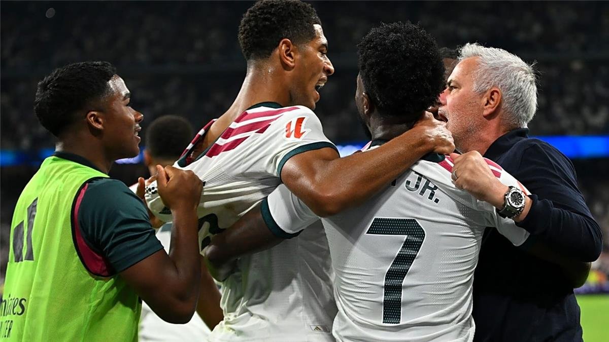 أول تعليق من فينيسيوس جونيور بعد طرده أمام فياريال