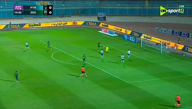 احمد الشناوي ينقذ بيراميدز من هدف محقق لزد في الدوري المصري