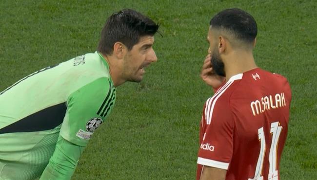 لقطة محمد صلاح وكورتوا بعد نهاية مباراة ليفربول وريال مدريد