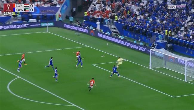اسلام عيسي يهدر هدف محقق في مباراة مصر والكويت بكاس العرب
