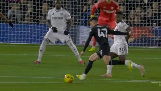 هدف فودين الرائع في مرمي فولهام بالدوري الانجليزي