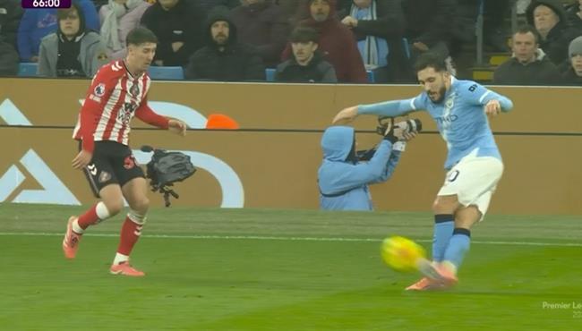 هدف فودين في مرمي سندرلاند اسيست ريان شرقي العالمي