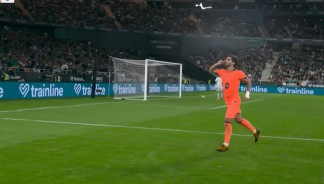 هدف برشلونة الرابع في مرمي ريال بيتيس بالدوري الاسباني