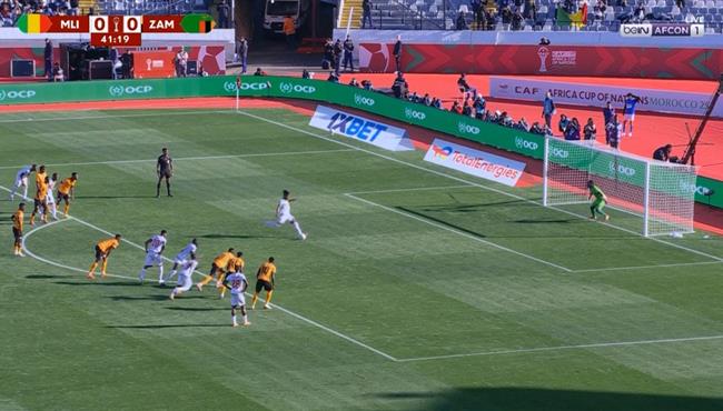 لاعب مالي يهدر ركلة جزاء امام زامبيا في كأس أمم أفريقيا
