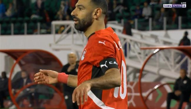 محمد صلاح يهدر فرصة هدف امام زيمبابوي بكأس أمم أفريقيا
