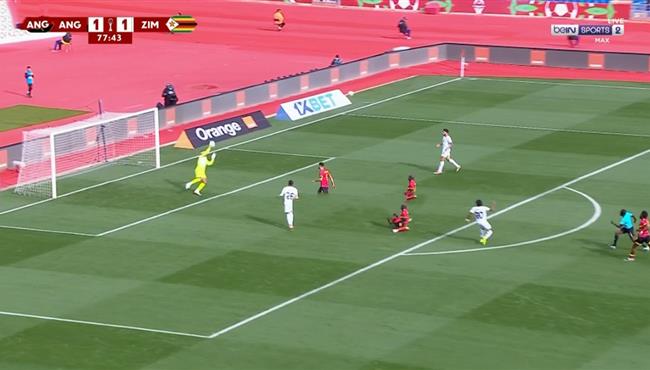 حارس مرمي انجولا ينقذ مرماه من هدف محقق لزيمبابوي بكأس امم افريقيا