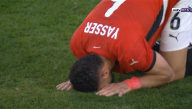 رد فعل ياسر ابراهيم بعد عدم احتساب ركلة جزاء امام جنوب افريقيا في الوقت القاتل