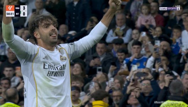 هدف ريال مدريد الثالث في مرمي ريال بيتيس بالدوري الاسباني