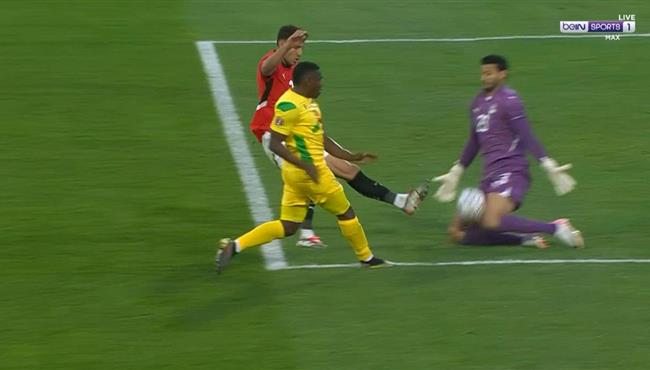 تصدي محمد الشناوي الرائع يحرم بنين من تسجيل هدف امام مصر بكأس أمم أفريقيا