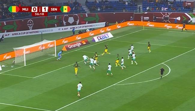 لاعب مالي يهدر هدف محقق امام السنغال بكأس أمم أفريقيا
