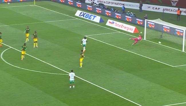 القائم يحرم السنغال من هدف رائع امام مالي بكأس أمم أفريقيا