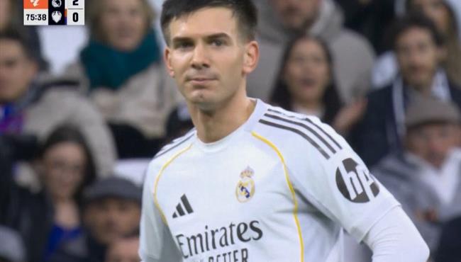 العارضة تحرم ماستانتونو من هدف رائع في مرمي ليفانتي