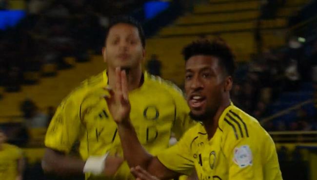 هدف كومان الرائع من مقصية في مرمي الشباب بالدوري السعودي