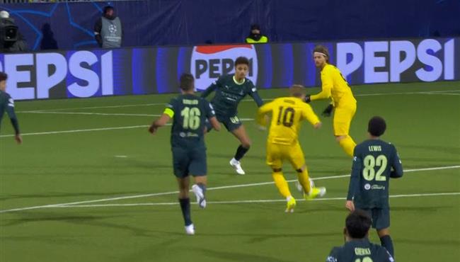 هدف بودو جليمت الثالث العالمي في مرمي مانشستر سيتي بدوري ابطال اوروبا