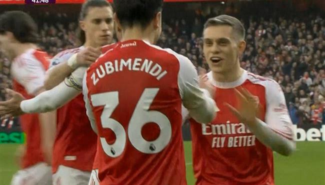 هدف ارسنال الاول الرائع في مرمي سندرلاند بالدوري الانجليزي .. زوبيميندي