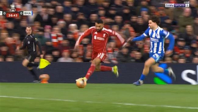 بعد انطلاقة رائعة .. محمد صلاح كاد ان يسجل هدف امام برايتون