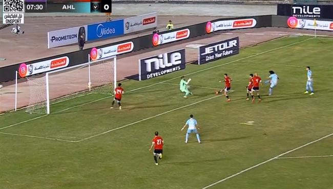 مروان عثمان يهدر هدف محقق امام طلائع الجيش بالدوري المصري