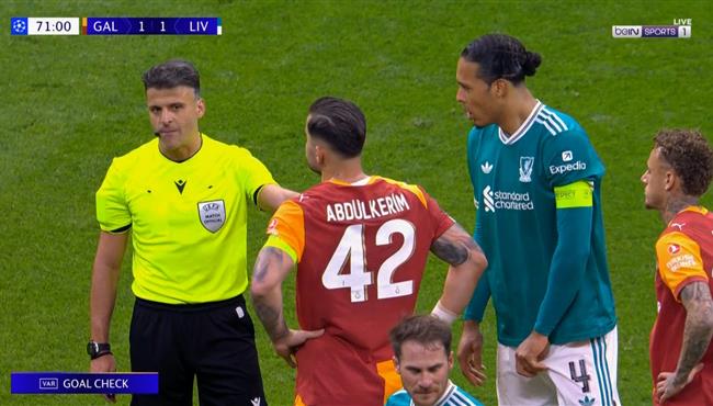 هدف ليفربول الملغي امام جالطة سراي بدوري ابطال اوروبا