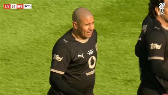 هدف محمد زيدان الرائع في مرمي اساطير ليفربول .. مباراة ودية